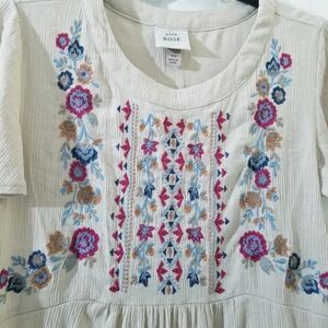 cute embroidery top